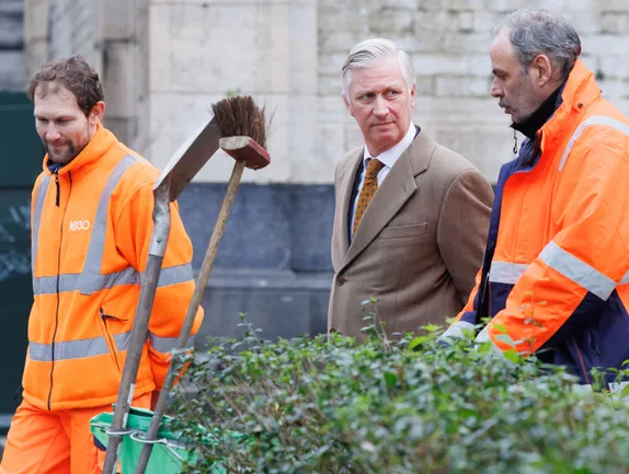 Koning Filip maakt zich zorgen over netheid: koninklijk bezoek aan Schaarbeek
